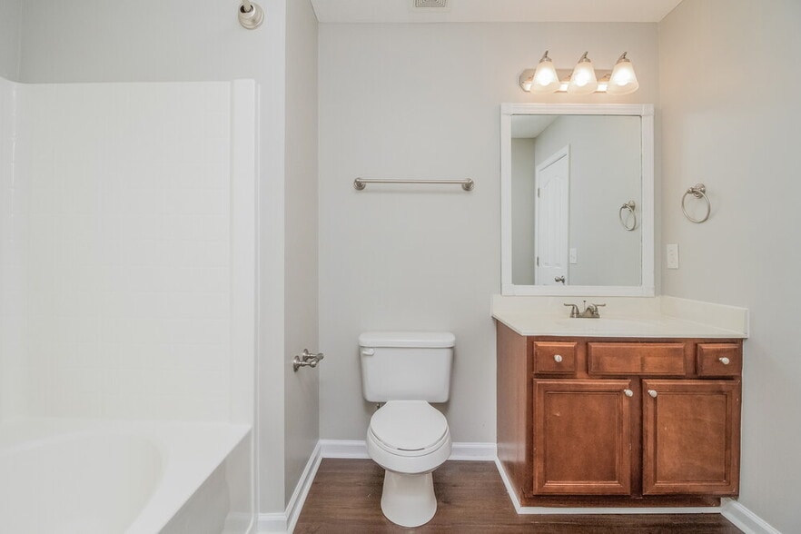 Building Photo - 132 Berele Shepsele Ln