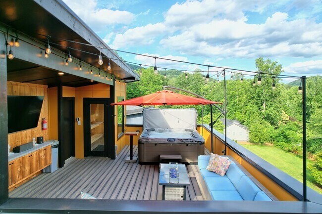 Building Photo - 122 Cannon St