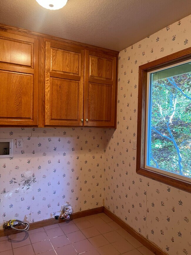 Building Photo - Mckinleyville House Tier 1