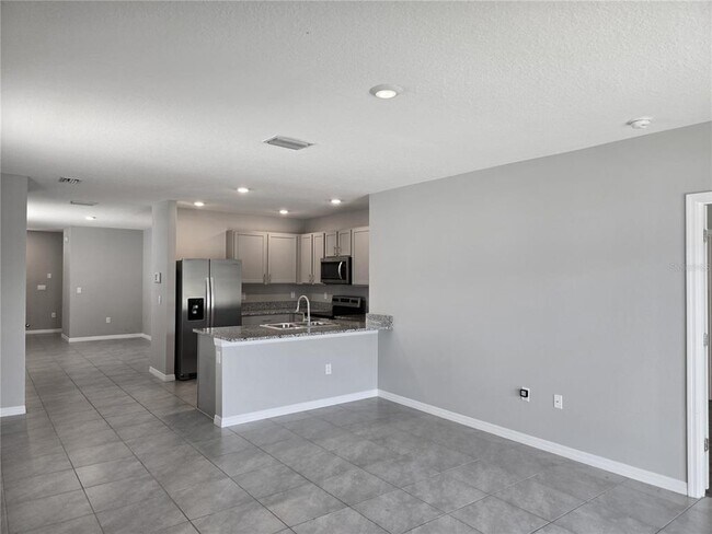 Building Photo - 16912 Trite Bend St