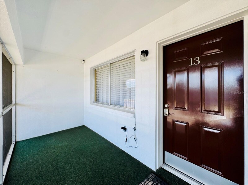 Building Photo - 2348 Shelley St