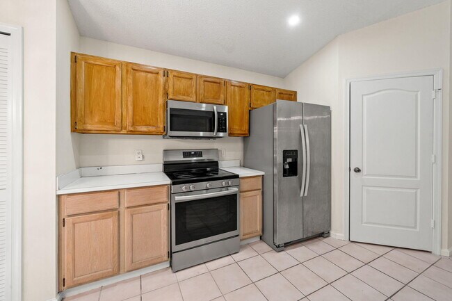 Building Photo - 300 Hammocks Trail