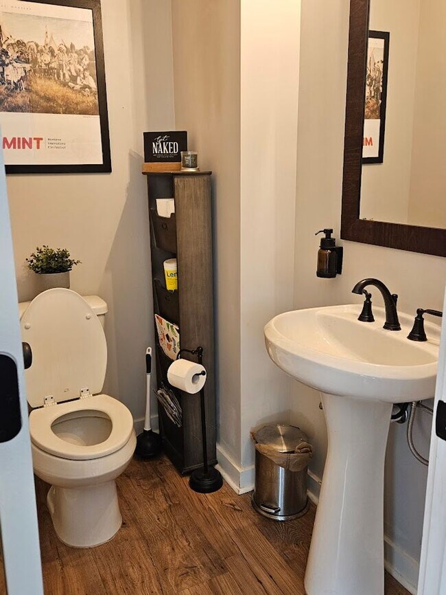 Building Photo - Beautiful 4-bedroom, 2.5- bath home with bonus room, Hedgefield subdivision Prattville, AL.