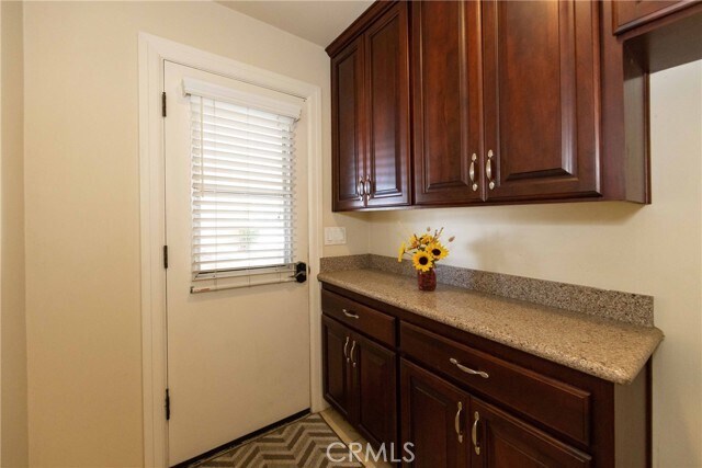 Building Photo - 38900 Ave Arriba