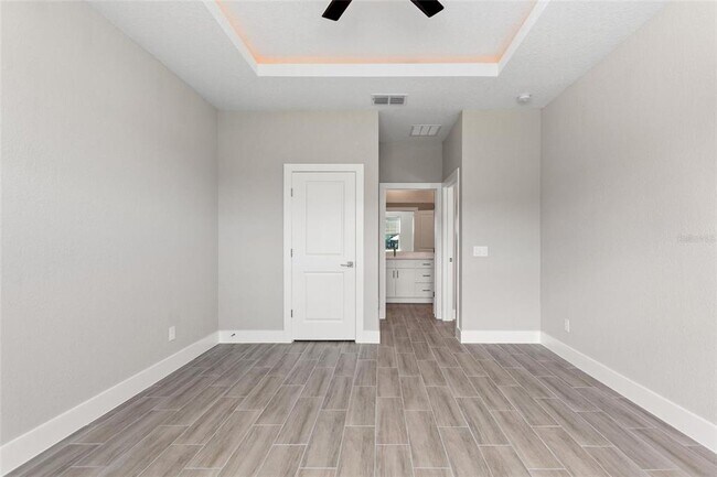 Building Photo - 740 Fraser Ct