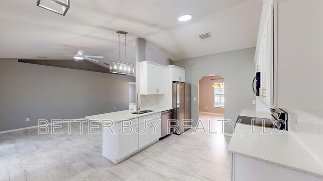 Building Photo - 138 Pine Grove Dr