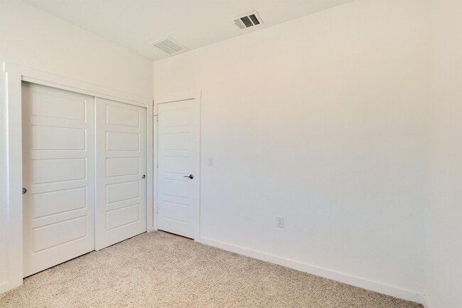 Building Photo - 13920 Lubeck Dr