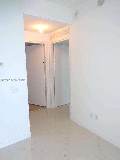 Building Photo - 300 S Biscayne Blvd