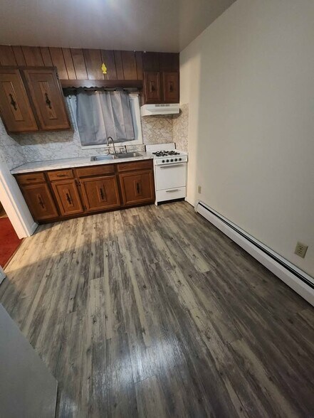 Building Photo - 430 Jordan Ave