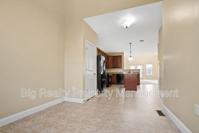 Building Photo - 2105 Eastport Way