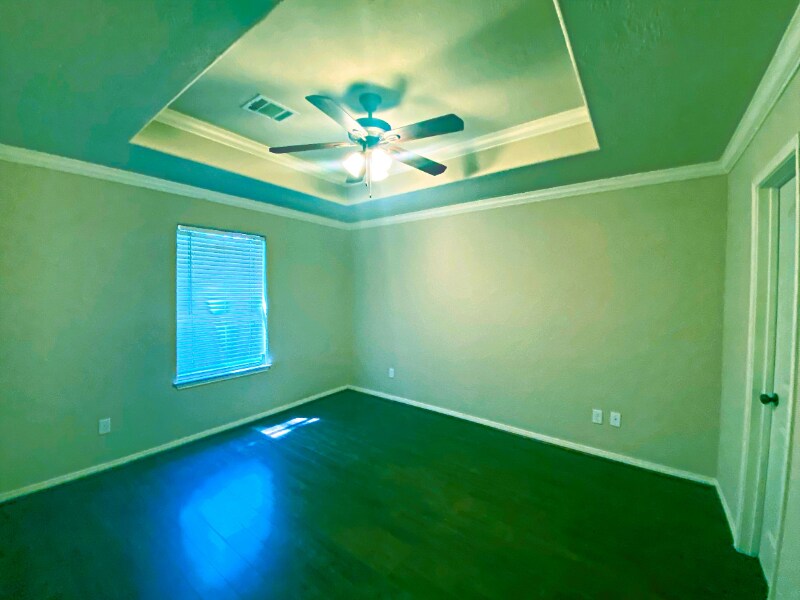 Building Photo - 16318 Long Valley Ct