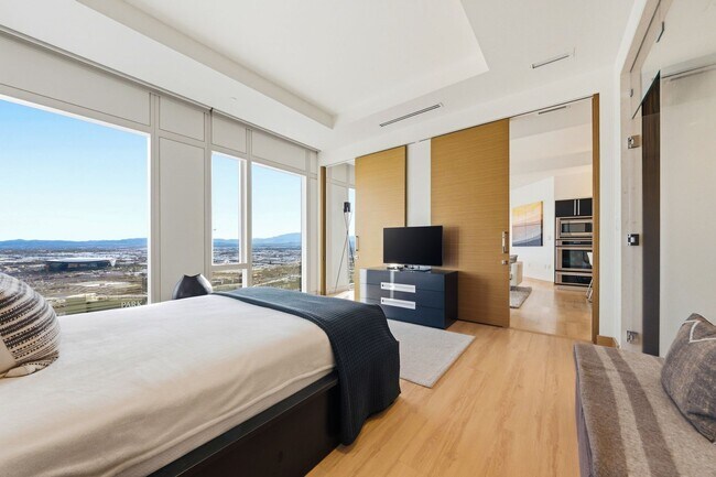 Building Photo - Waldorf Astoria 4001-Strip/City/Mtn Views from this Stunning FULLY FURNISHED 1Bd/1.5Ba Residence