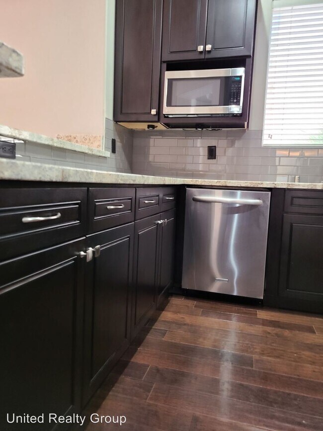 Building Photo - 3 br, 2 bath House - 121 Coney Island Ave