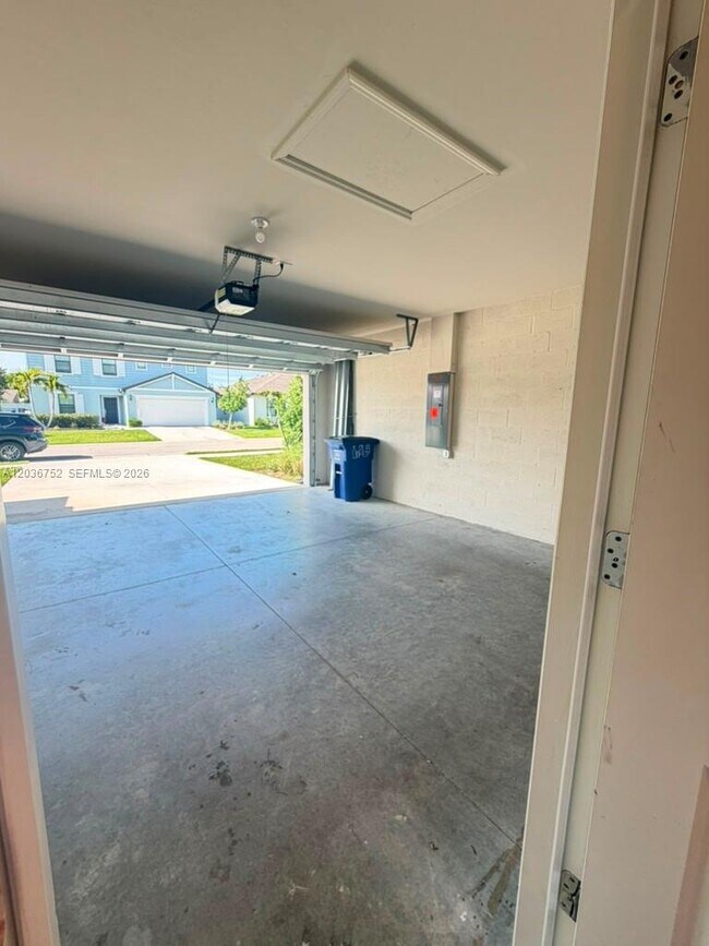 Building Photo - 10798 Marlberry Way