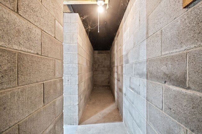 Building Photo - Pet Friendly Renovated Three Bedroom with Basement!