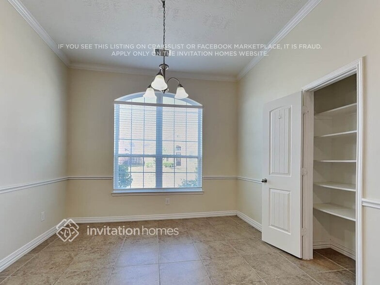 Building Photo - 30810 Academy Trace Dr