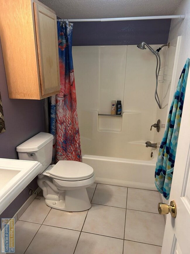 Building Photo - 1342 Harbor Island Dr