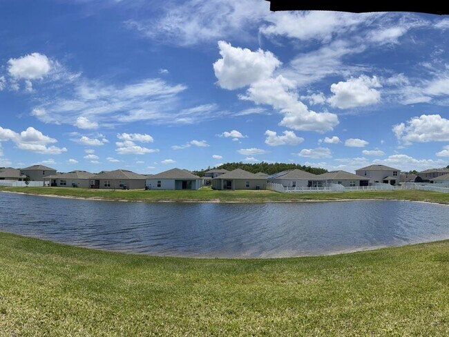 Building Photo - 355 White Heron Wy