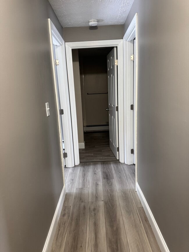 Building Photo - 94 Lewiston Rd