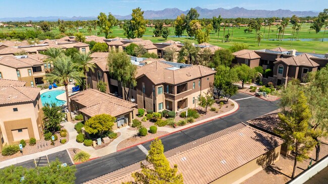 Building Photo - 7027 N Scottsdale Rd