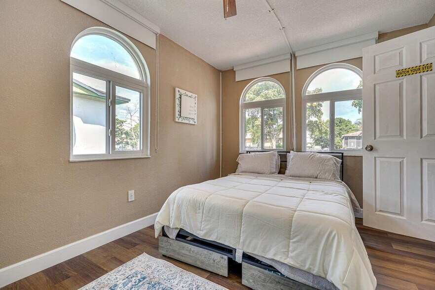 Building Photo - 2934 NW 66th St