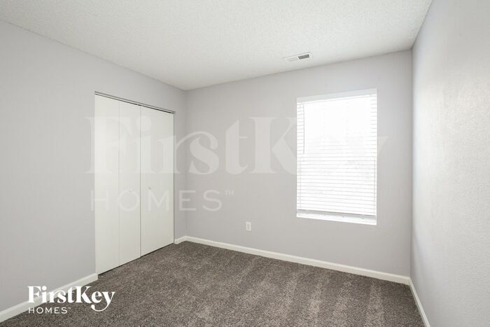 Building Photo - 5330 Dollar Run Dr
