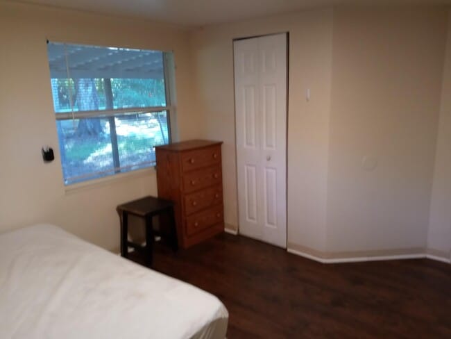 Building Photo - 2737 Garden St