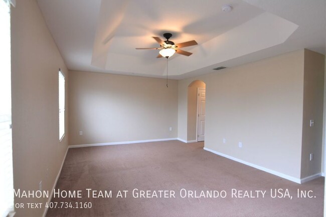 Building Photo - AVALON LAKES 3br 2.5ba townhome, OVER 2000...