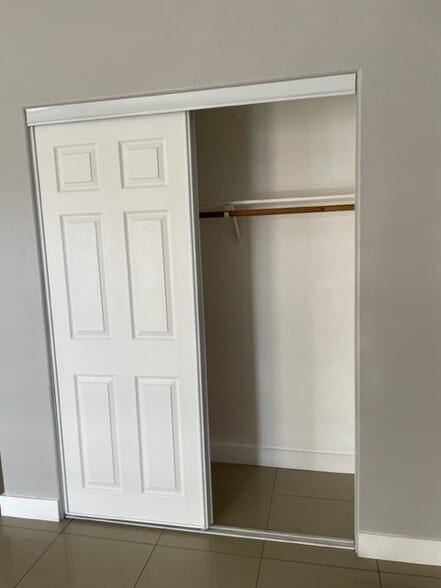 Building Photo - 6201 E Lake Mead Blvd