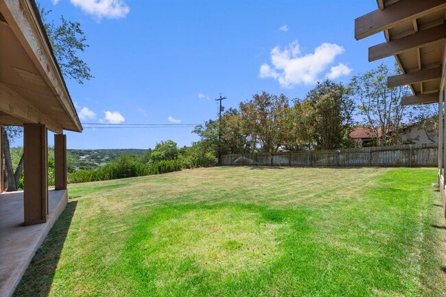 Building Photo - 6501 Mesa Dr