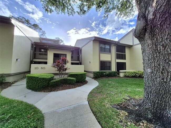 Building Photo - 50 Woodlake Pl