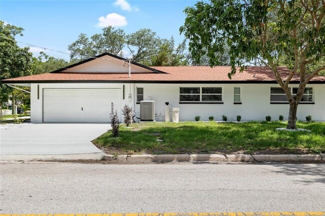 Building Photo - 2306 S San Jose Cir