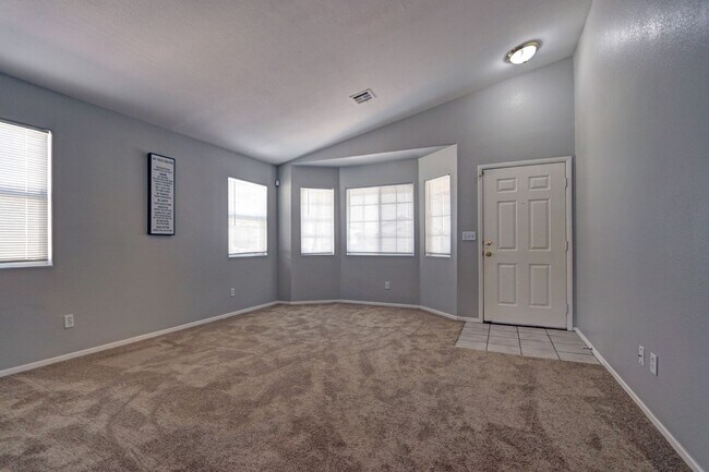 Building Photo - 3829 White Quail Ct