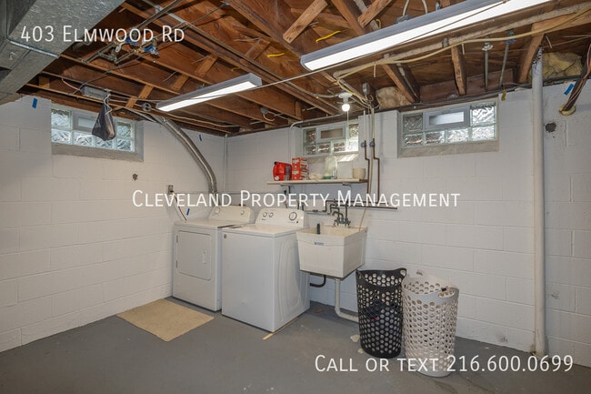 Building Photo - 403 Elmwood Rd