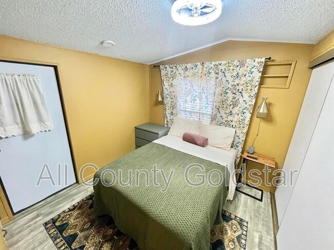 Building Photo - 1475 Flamingo Dr