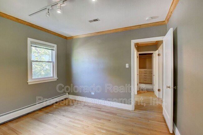 Building Photo - 1736 S Humboldt St