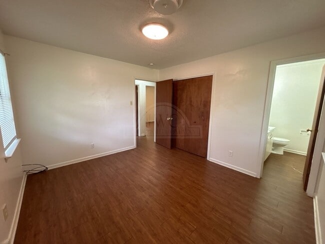 Building Photo - 1205 Kathey Dr