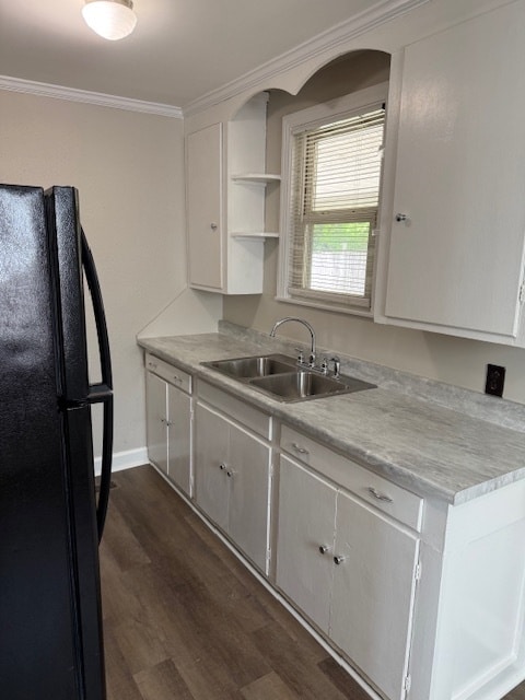 Building Photo - 3BR/1BA with all utilities included and 1-...