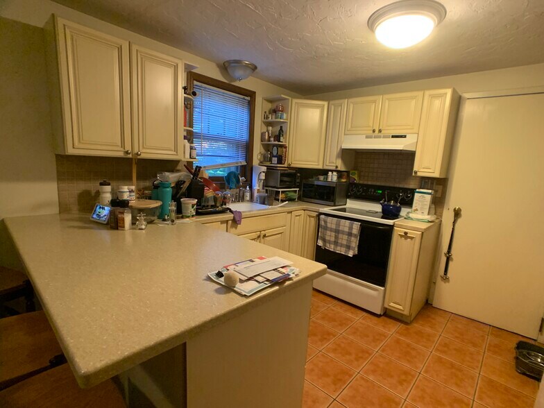 unit 1 - 20 Eliot St