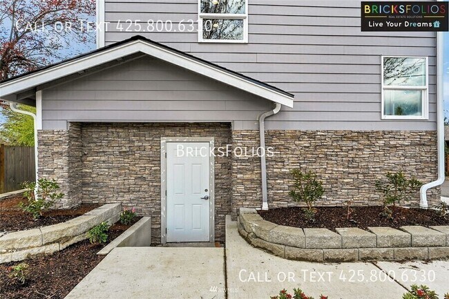 Building Photo - 16118 179th Ave SE