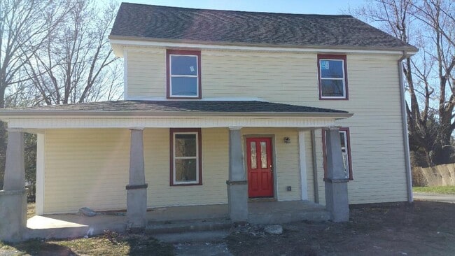 Primary Photo - Christiansburg, 4 BR / 3 BA, Available Sep...