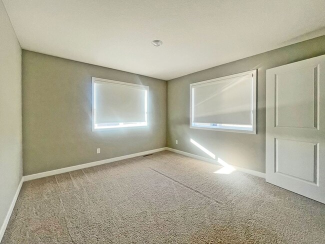 Building Photo - Sparkling Like-New 2-story w/ Full Walkout on Pond with Office-Bedroom 6, Pets OK!