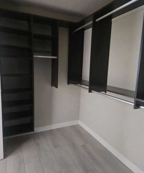 Building Photo - 8711 Mountain Blvd