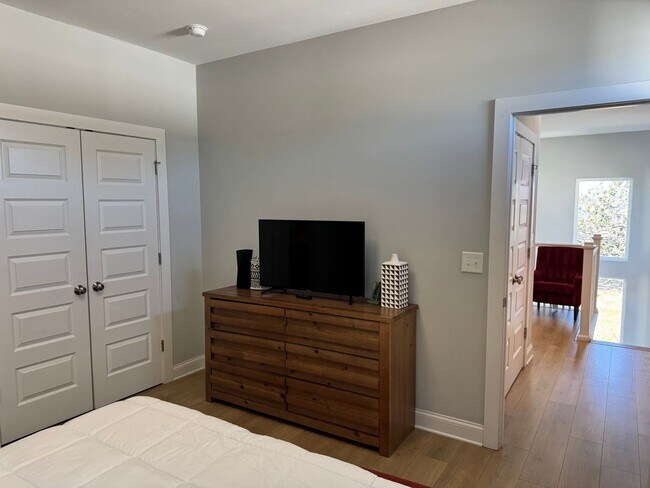 Building Photo - Great 3BR Home in the Heart of Nashville