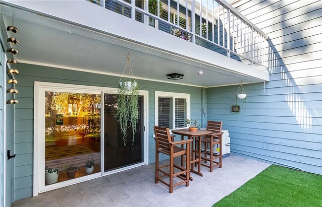 Building Photo - Executive Bixby Village condo with gorgeou...
