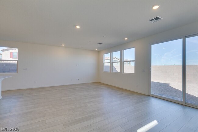 Building Photo - 650 Moonlit Lk Ln