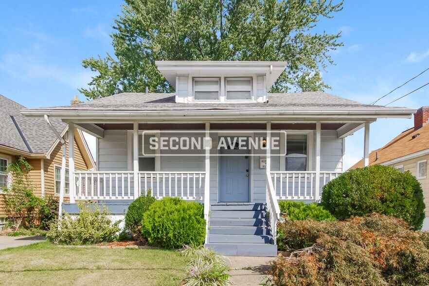 Primary Photo - 1806 Sundale Ave