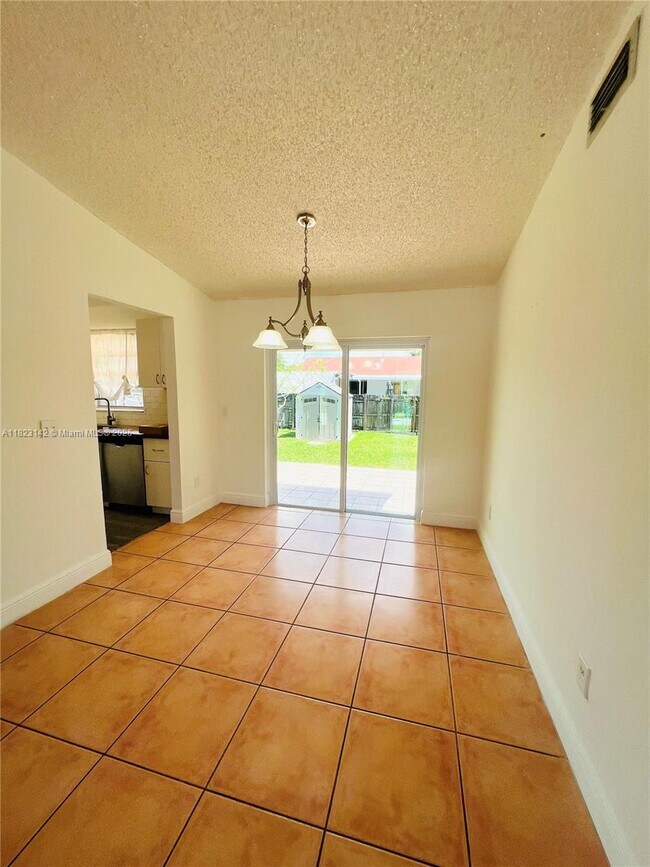 Building Photo - 13065 SW 263rd Terrace