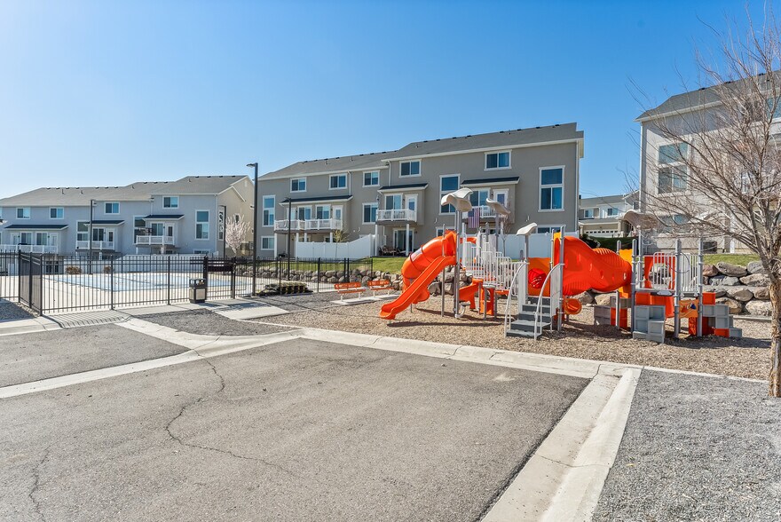 Building Photo - 14549 S Juniper Shade Dr