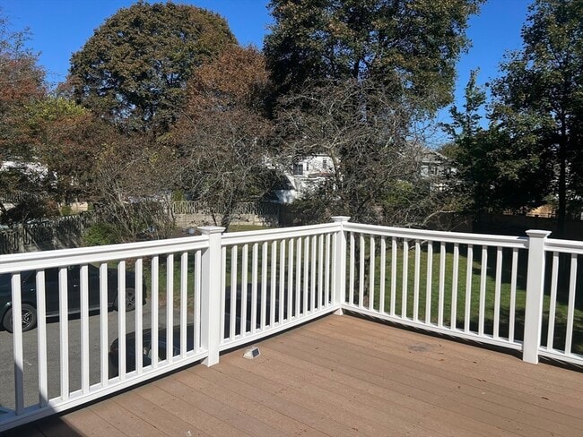 Building Photo - 113 Cambridge St